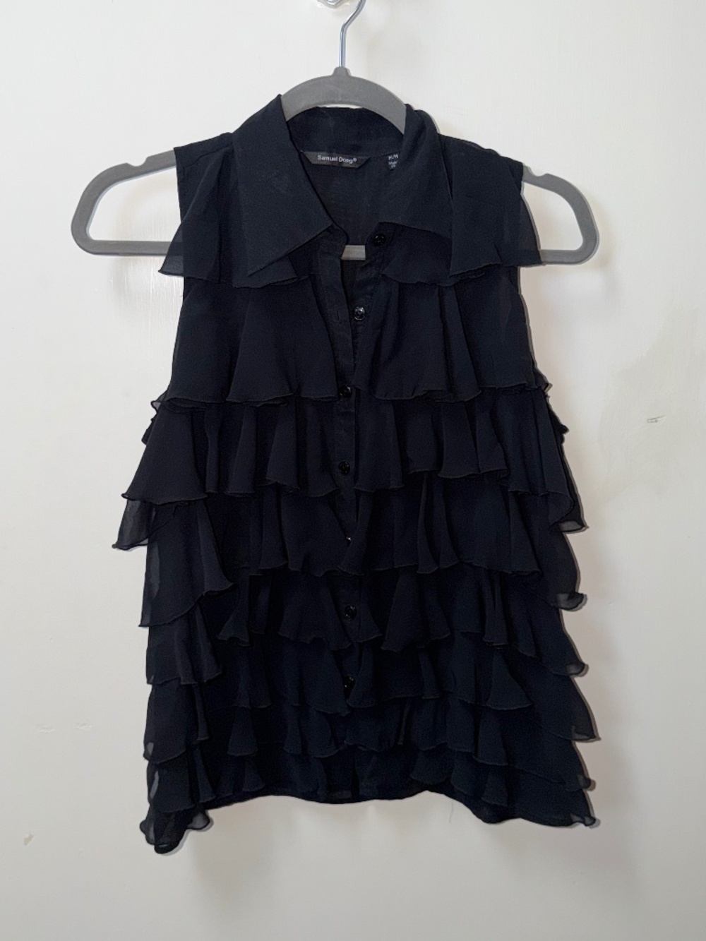 Samuel Dong black ruffle sleeveless top